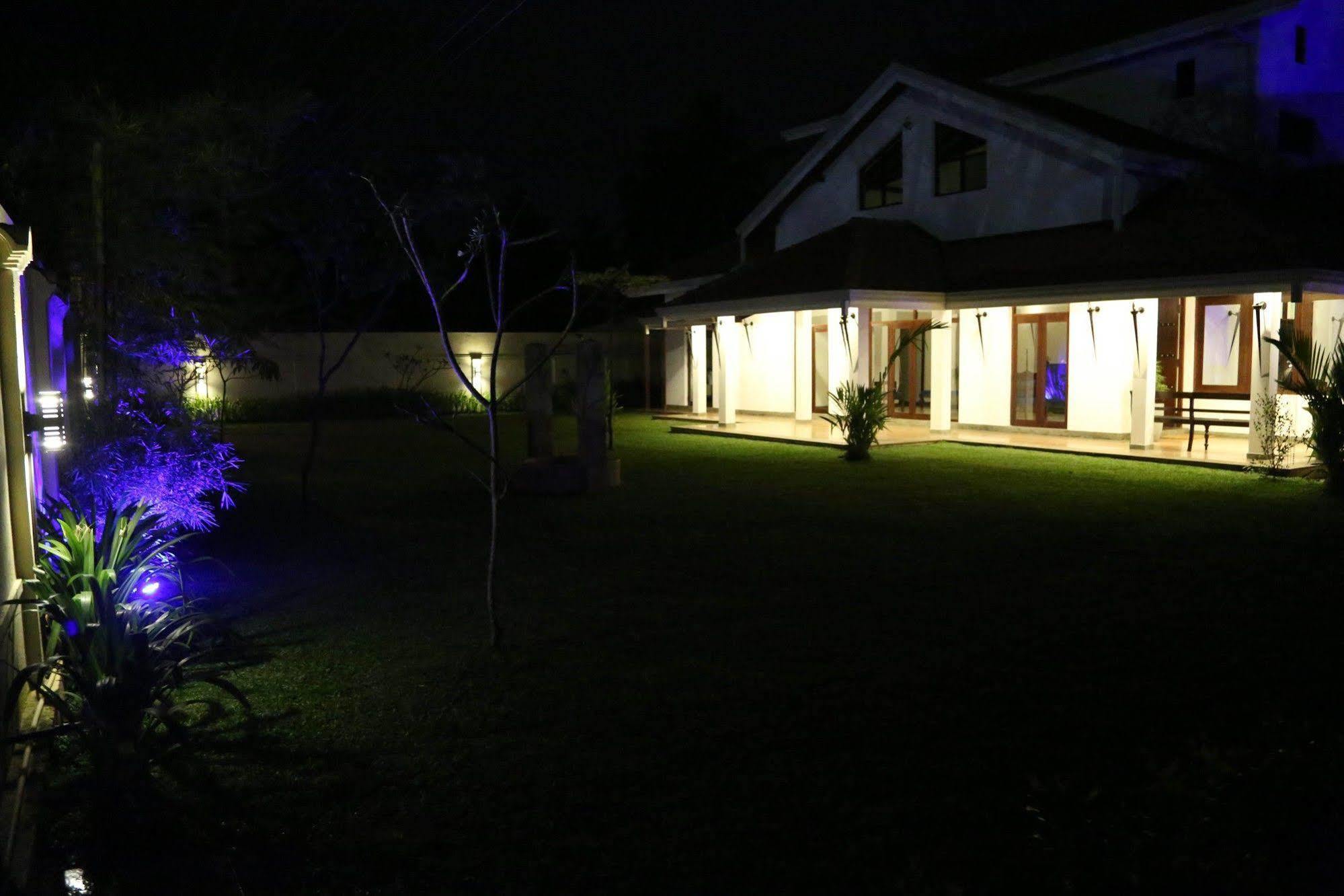 Tranquil Negombo Boutique Hotel Kültér fotó