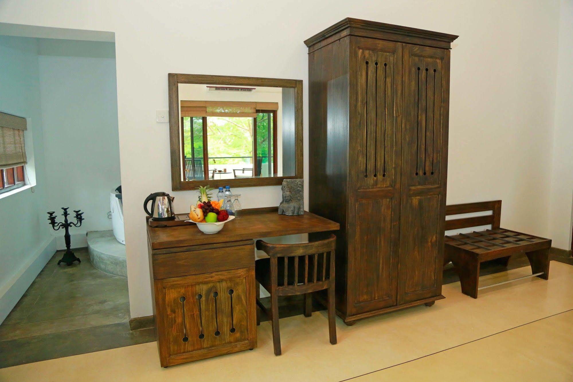 Tranquil Negombo Boutique Hotel Kültér fotó