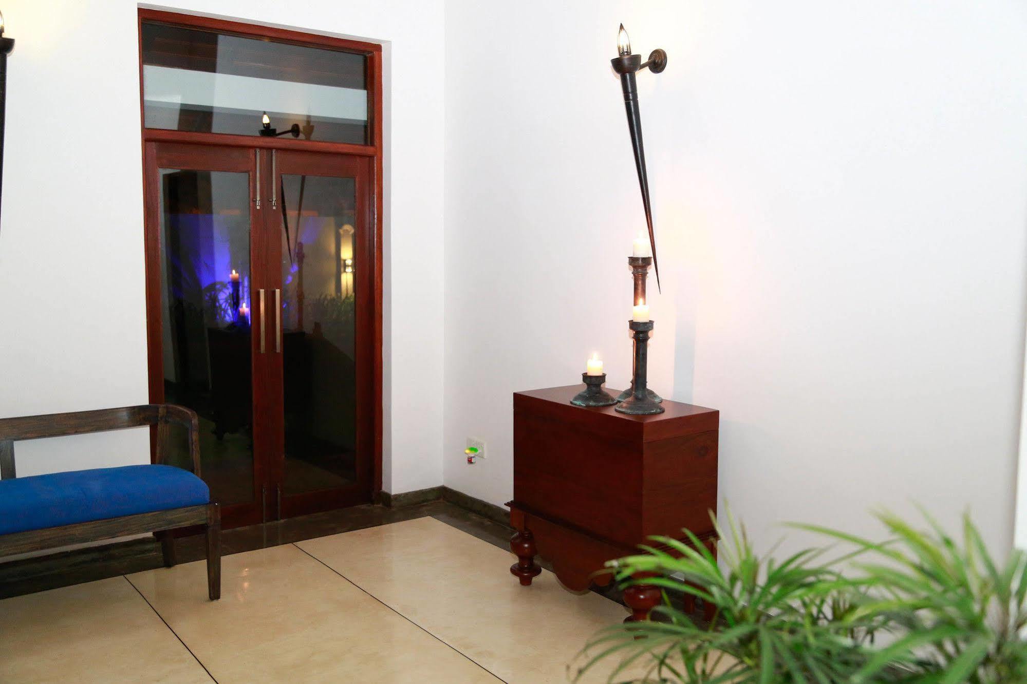 Tranquil Negombo Boutique Hotel Kültér fotó